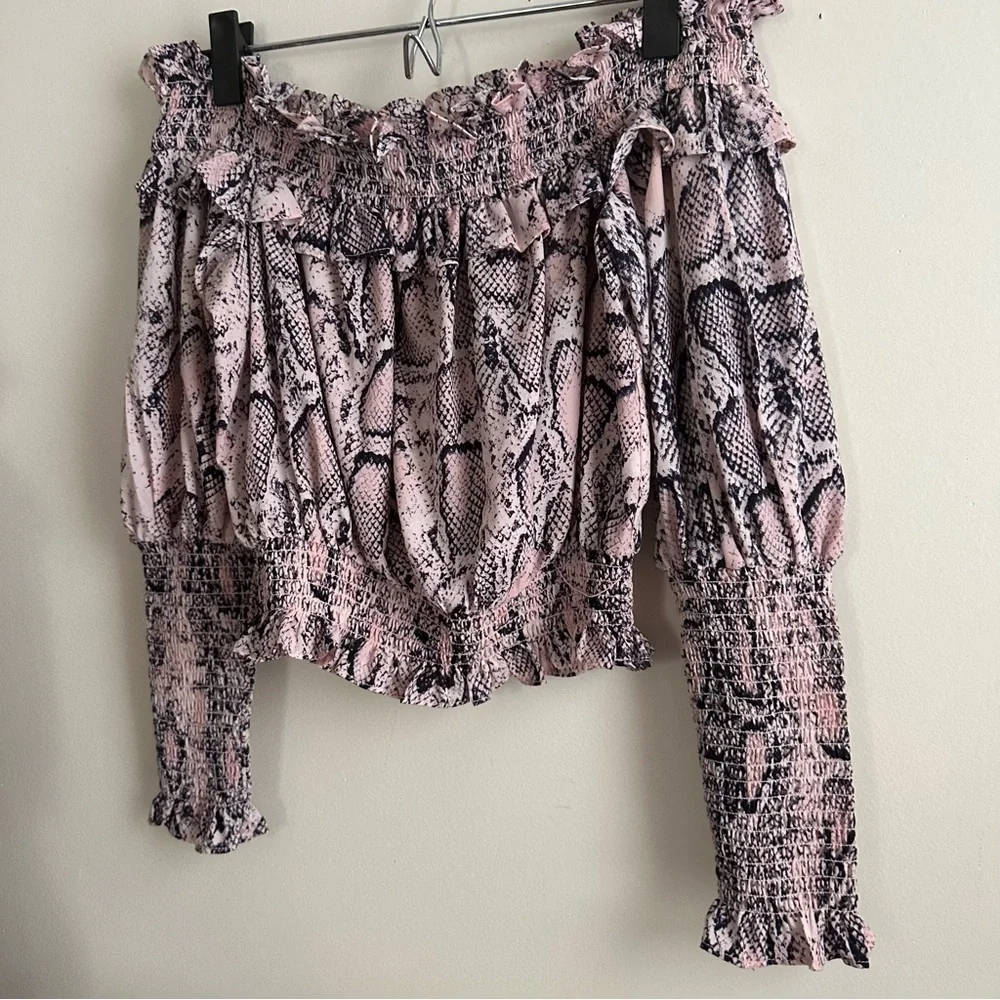 Elliatt •‎ Mia Snakeskin Print Co-ord Set